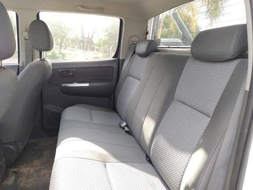Toyota Hilux 4x2 C/d Dx Pack Elect 2014
