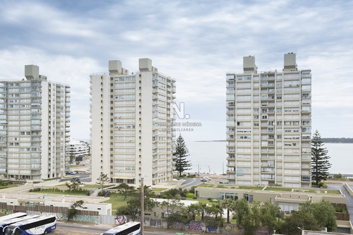 Torre Imperiale Iii- Ref: 1497