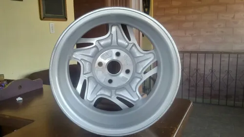 Rin 14 Ford Laser Nuevo
