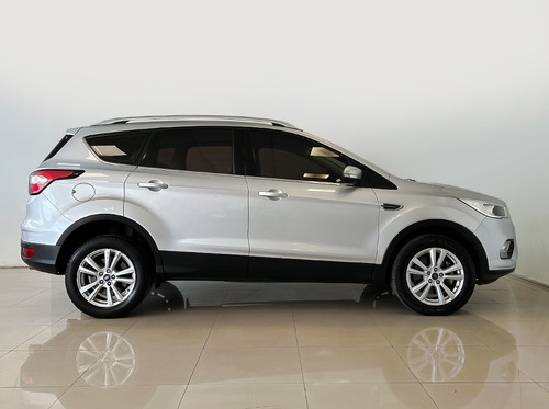Imagen 7 de 23 de Ford Kuga Sel Ecoboost 6 A/t