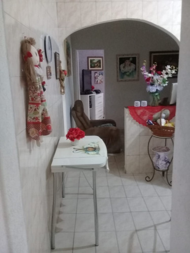 Imagem 3 de 14 de Casa Geminada Com Edicula 2 Quartos,vaga Para 3 Carros 858