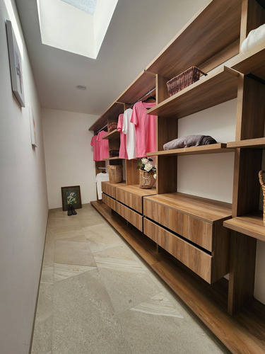 Hermosa Casa En Zibata, Master Suite, C.222 M2 Materiales Premium !