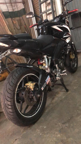 Rouser Ns 200