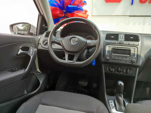 Imagen 6 de 15 de Volkswagen Vento 2018 Confortline Aut A/ac Ba Bluetoht 1.6l