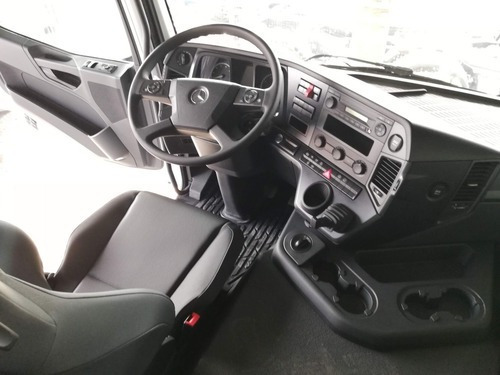 Mercedes Benz Arocs 4136 B/42 8x4 Blanco