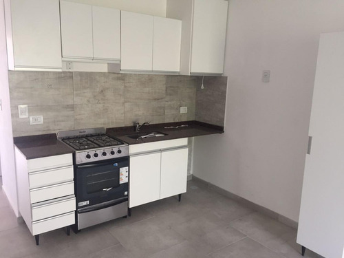 Imagen 6 de 18 de En Venta. Amplio 2 Ambientes 45 M2 Con Balcón. A Estrenar!!