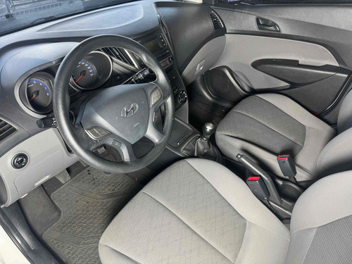 Hyundai HB20S 1.0 COMFORT PLUS 12V FLEX 4P MANUAL