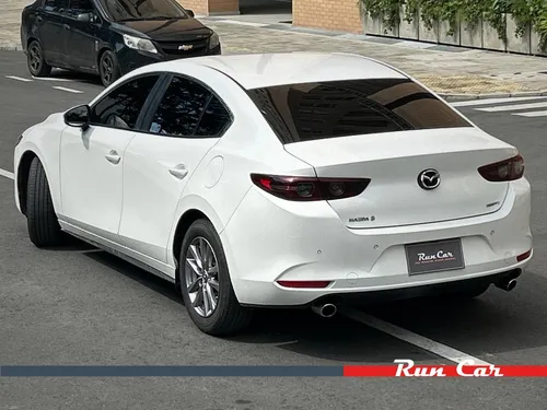Mazda 3 2.0 Touring