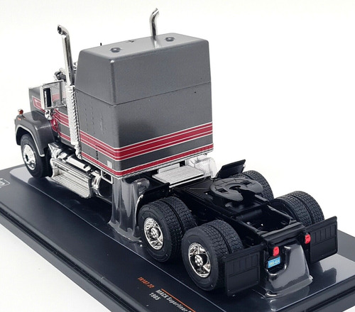 Camion Mack Superliner Magnum 1985 A Escala 1:43 Ixo Models Gris Oscuro
