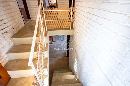 El Fortín, Casa A Metros Del Mar, Con Tres Dormitorios, Dos Baños, Y Un Hermoso Parrillero. Ideal Para Pasar Las Vacaciones.