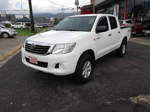 Moldura Parrilla Toyota Hilux 2012 2014 Nueva Original