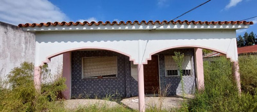 Casa En Venta De 3 Dormitorios C/ Cochera En San Ramón