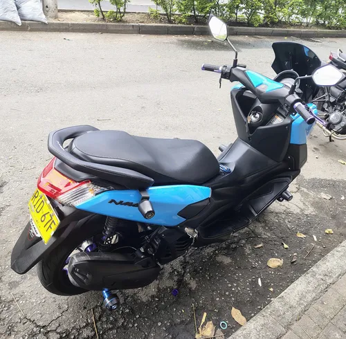 Yamaha Nmax Modelo 2021, Color Personalizado Azul Cielo.