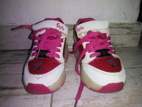 Zapatillas De Niña Con Luces Y Rueditas