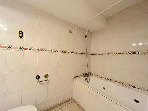 Amplio Depto En Venta 3d/2b/1e/1b T. Apoquindo, Las Condes