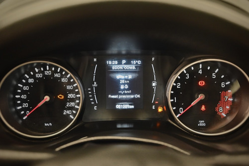 Imagen 10 de 18 de Fiat Toro 1.8 Freedom Dc Mt