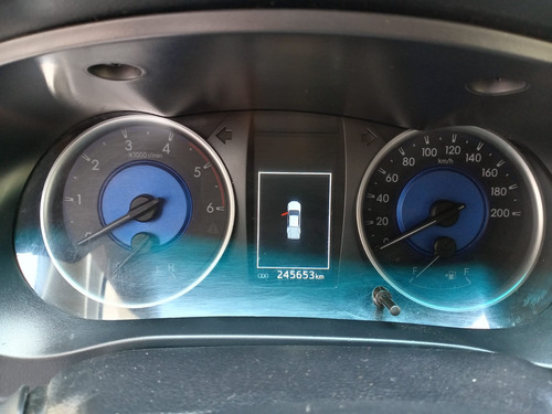 Toyota Hilux 2.8 Tdi Cabina Doble At