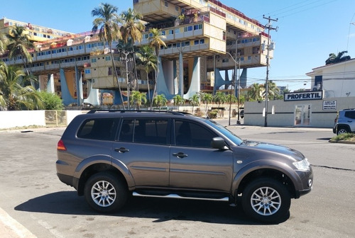 Imagen 4 de 16 de Mitsubishi Montero Sport