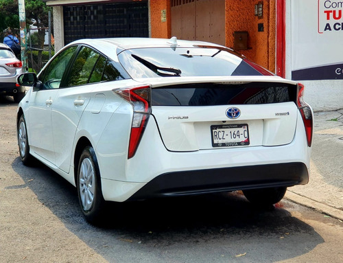 Imagen 6 de 15 de Prius 2017 Premium Gps Piel Factura De Agencia Impecable!!