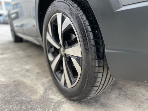 Volkswagen Nivus Highline 1.0 200 TSI Flex Aut.