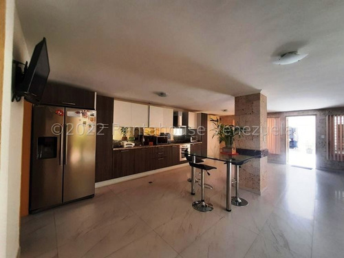 Imagen 3 de 22 de Casa En Venta En Maracay, Urb. La Soledad 22-23078 Cp
