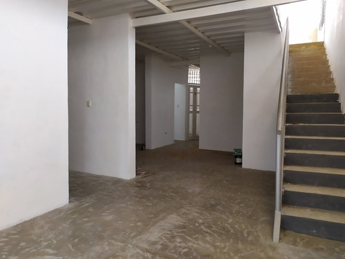 Imagen 3 de 12 de Alquiler De Oficinas O Consultorios En La Esmeralda San Diego