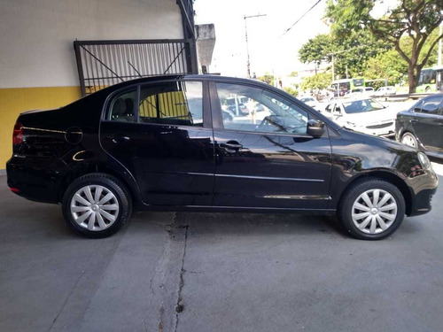 Volkswagen Polo Sedan 1.6 Vht Total Flex 4p 2012
