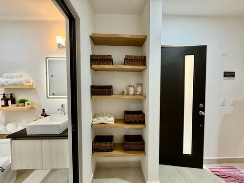 Excelentes Departamentos En Venta Escritura Inmediata, En Excelente Ubicación De Playa Del Carmen.