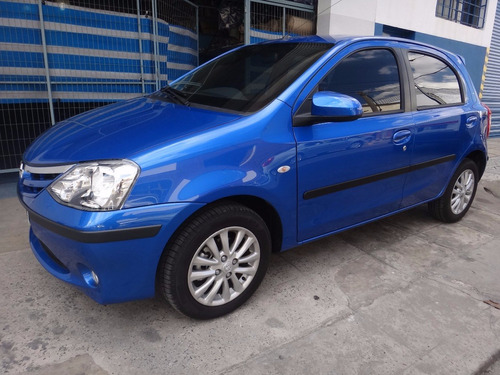 Toyota Etios 5p 2014/16 Protectores De Paragolpes + Baguetas