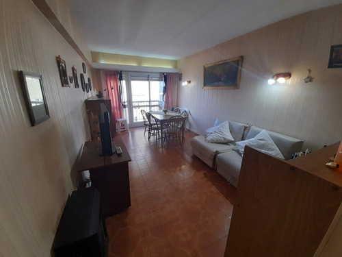 Imagen 1 de 23 de Departamento 3 Ambientes - Al Frente - Alberti 1800