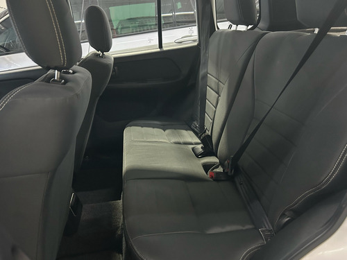 Mitsubishi Pajero TR4 2.0 4X2 16V 140CV FLEX 4P AUTOMÁTICO