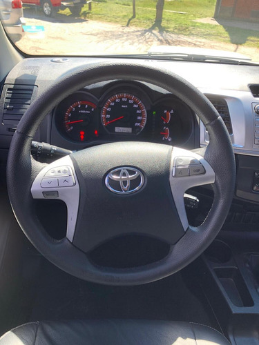 Toyota Hilux 3.0 Cd Srv Cuero 4x4 5at - A4 2015