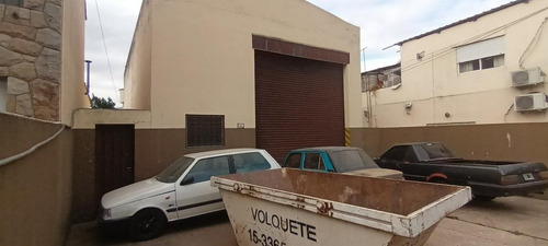 Imagen 2 de 20 de Galpón O Deposito En Venta Con Playa De Estacionamiento - Morón Sur