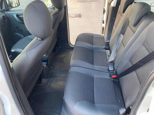 Imagen 12 de 15 de Citroën Berlingo Business Mixto Hdi 2022