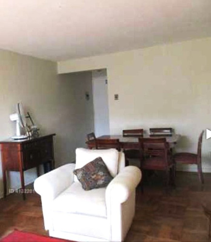 Vende Depto. Primer Piso Av. Apoquindo-4d-2b