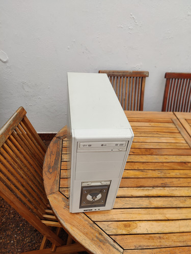 Cpu Intel Core 2 Duo E7400, 4gb Ram, Win10 , Ms Office 2007 (Usado)