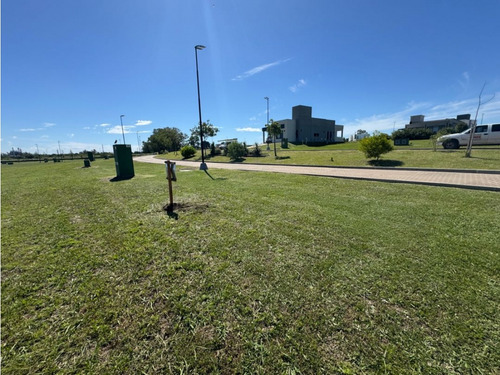 Vendo Terreno, 503 M2 En Las Acacias, C. Del Uruguay, Entre Ríos.