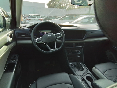 Volkswagen Taos 1.4 250 TSI TOTAL FLEX COMFORTLINE AUTOMÁTICO