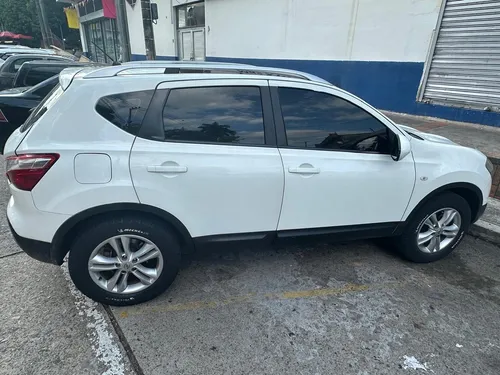 Nissan Qashqai 2.0l 4wd +2 4x2