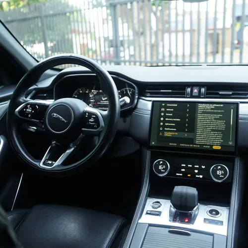 Jaguar F-PACE 3.0 R-sport