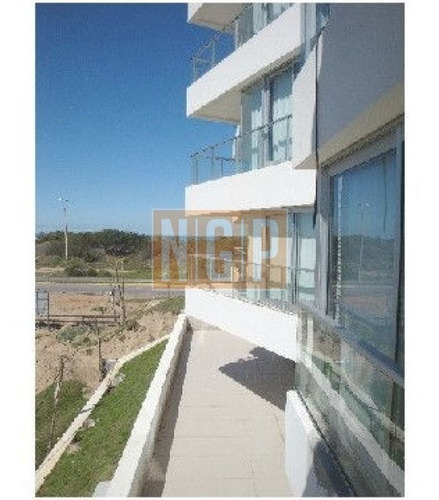 Hermoso Depto De Lujo En La Brava Con Pileta Y Parrillero Propio -ref:9179