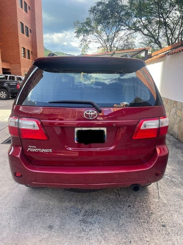 Imagen 3 de 16 de Toyota Fortuner