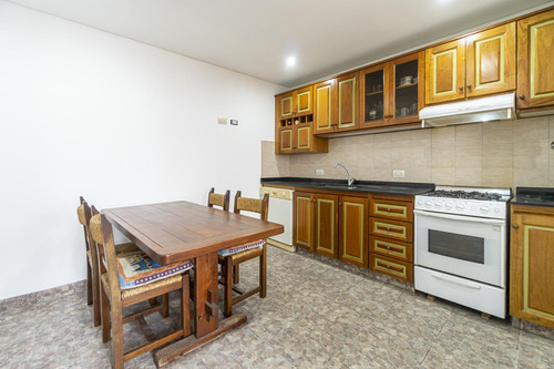 Apto Crédito Ph 3 Ambientes En Venta Con Pileta En Ciudadela Casi Sin Expensas