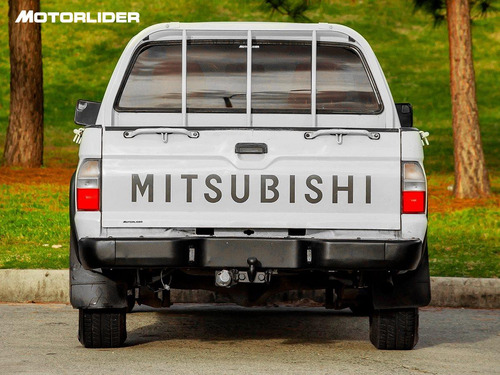 Mitsubishi L200 New 2.5 Diesel 4x2 | Permuta / Financia