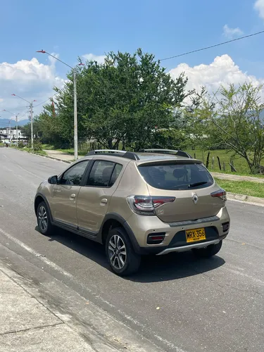Renault Stepway 1.6 Intense Mecánica