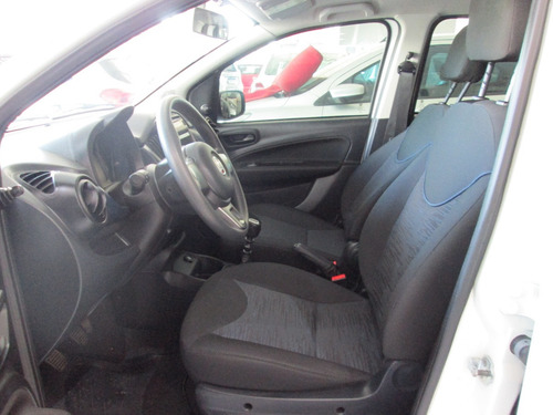 Imagem 8 de 13 de Fiat Attractive 1.0 Completo 2019
