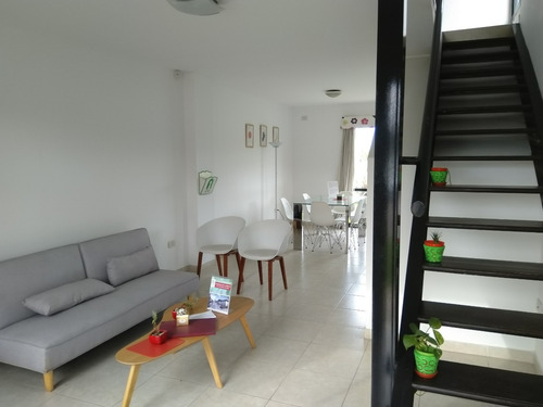Imagen 9 de 14 de B° Cerrado Con U$s 8990 X 3 + Pesos 10ctas $125894 Compre Y Mudese Ya !! S/rta25 Umbrales De La Merced