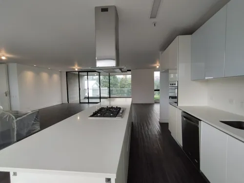 Apartamento En Venta En Los Balsos. Cod V17044