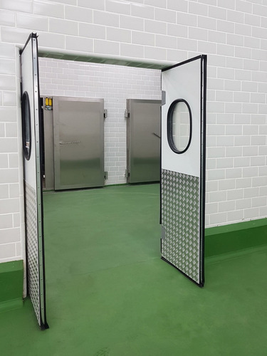 Porta Vai Vem 2,40 X 2,00 - Trafego Pesado
