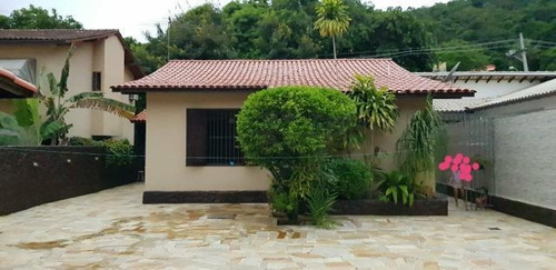 Imagem 15 de 20 de Casa Com 3 Dormitórios À Venda, 320 M² Por R$ 950.000,00 - Piratininga - Niterói/rj - Ca0828
